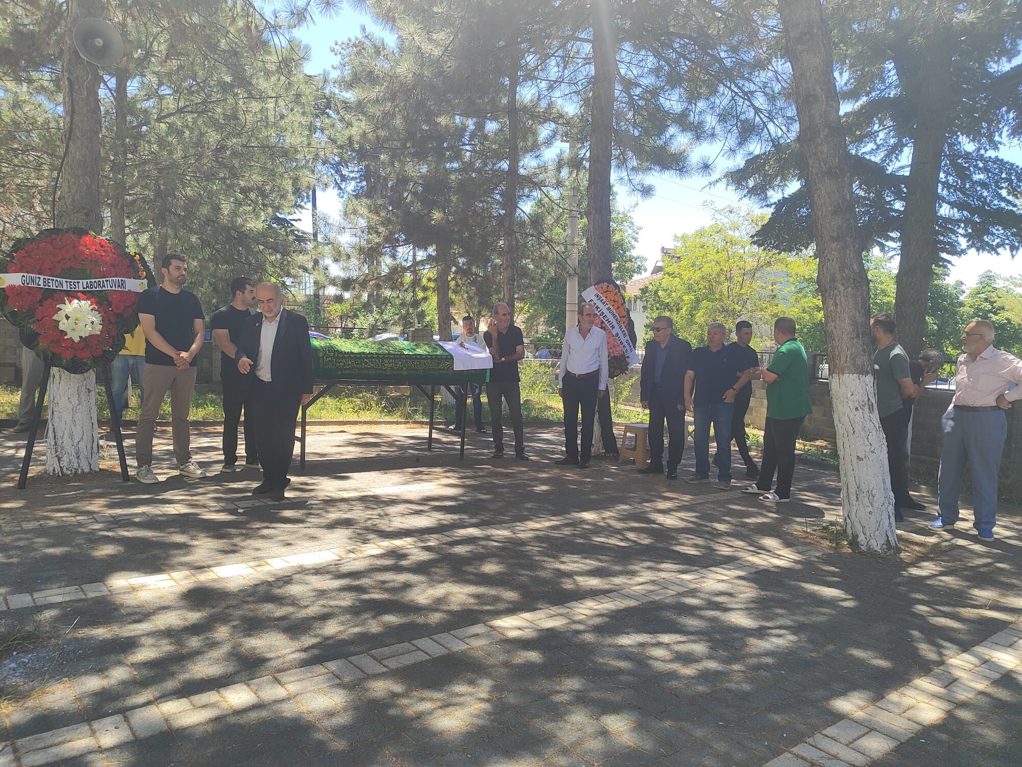 Saadet Partisi Eskişehir İl Başkanı Fesih Bingöl'ün Babası Defnedildi1
