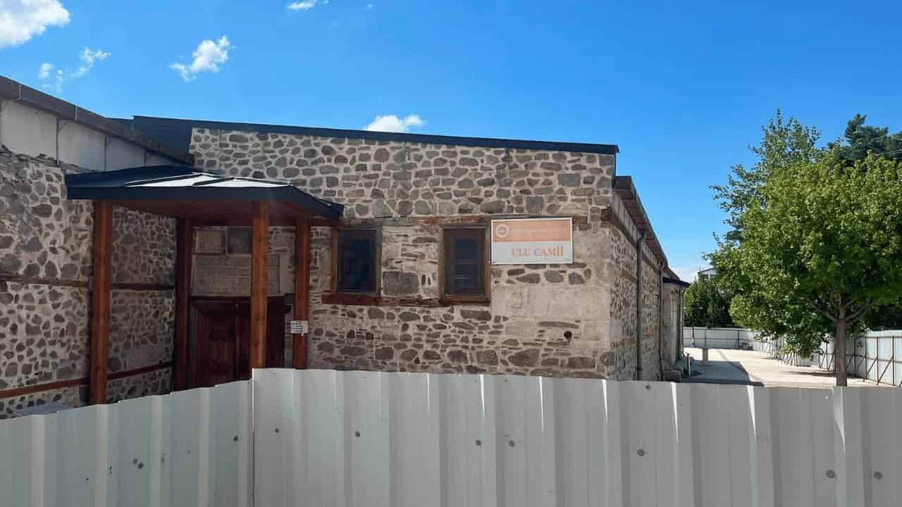 5 Aydır Kapalı Olan Sivrihisar Ulu Camii Için Yetkililere Çağrı (1)