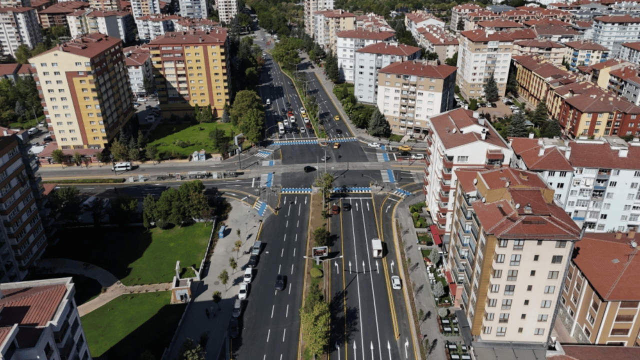 Atatürk Bulvarı pazar günü 6 saat trafiğe kapanacak