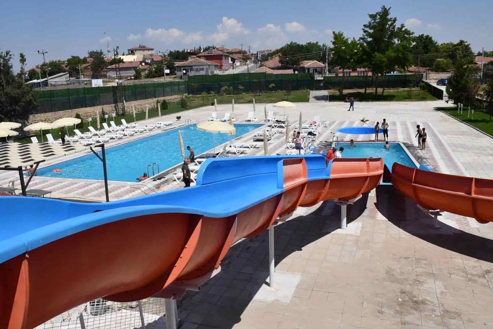 Beylikova'da aquapark ve yüzme havuzları yeniden hizmete açıldı-1