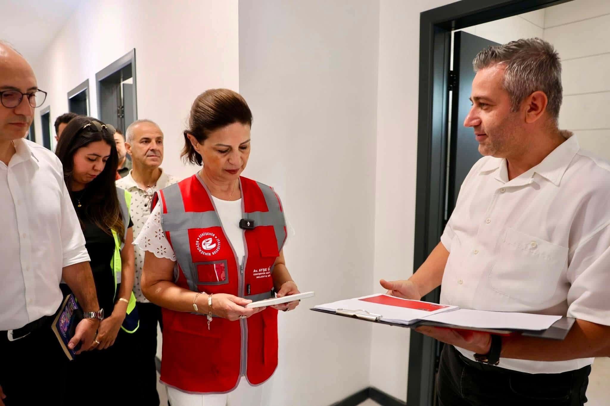Ayşe Ünlüce (1)-4