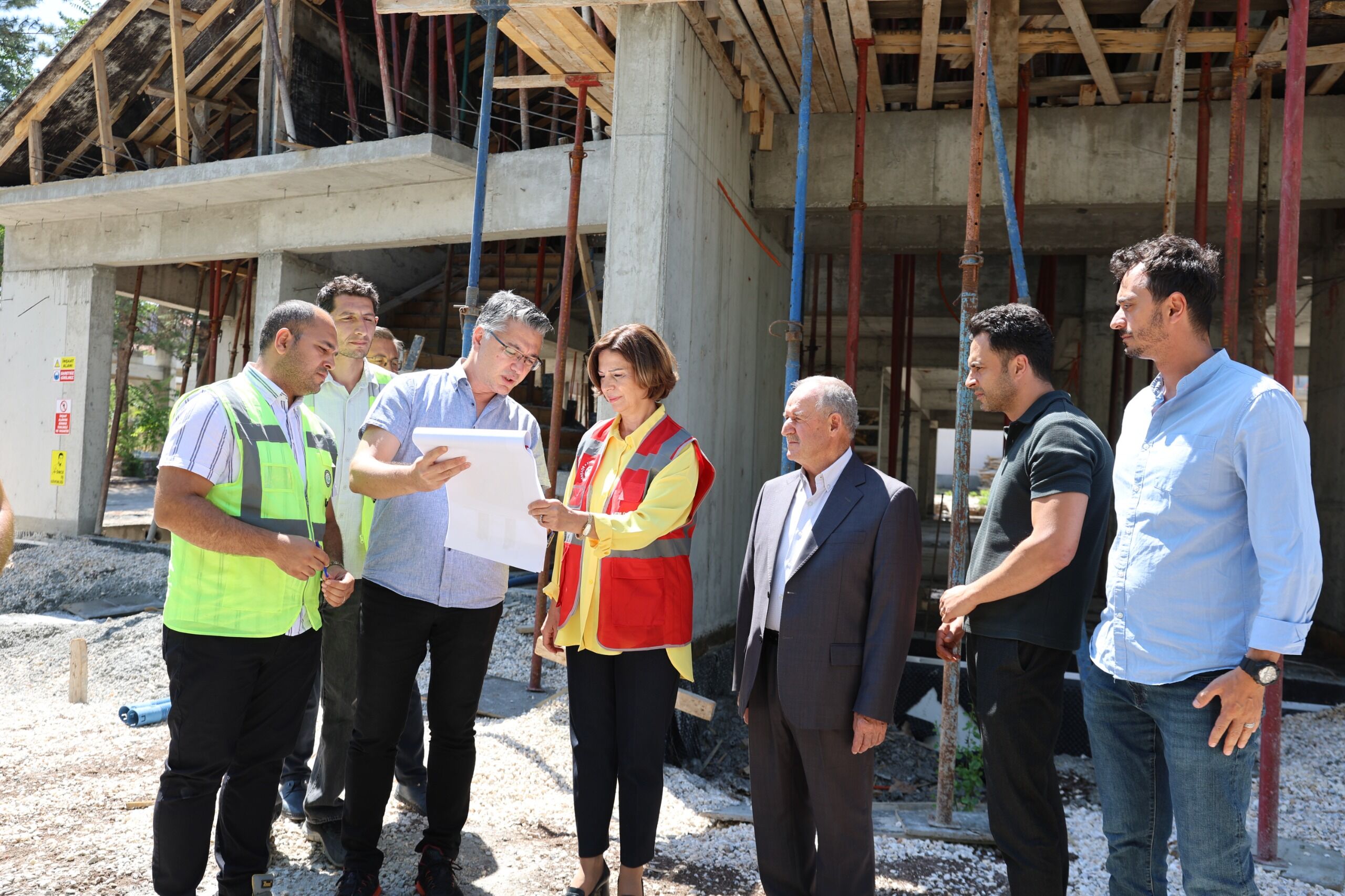 Başkan Ayşe Ünlüce, Sazova Çocuk Evi̇ İnşaatini Yeri̇nde İnceledi̇ (3)