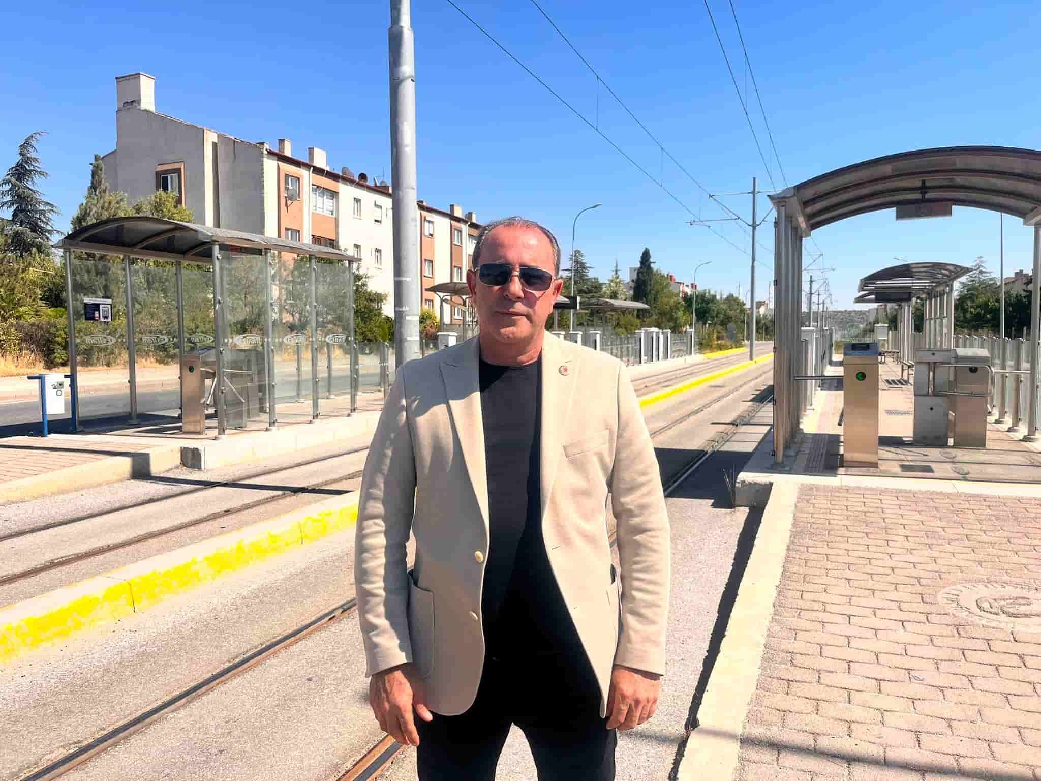 Eskişehir'de 3 Gencin Öldüğü Caddede Ihlaller Sürüyor Muhtardan Önlem Çağrısı (2)