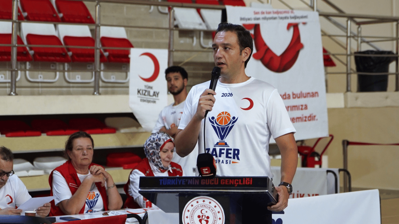 Eskişehir’de Zafer Kupası Heyecanı 24 Kurum Sahaya Çıktı (3)