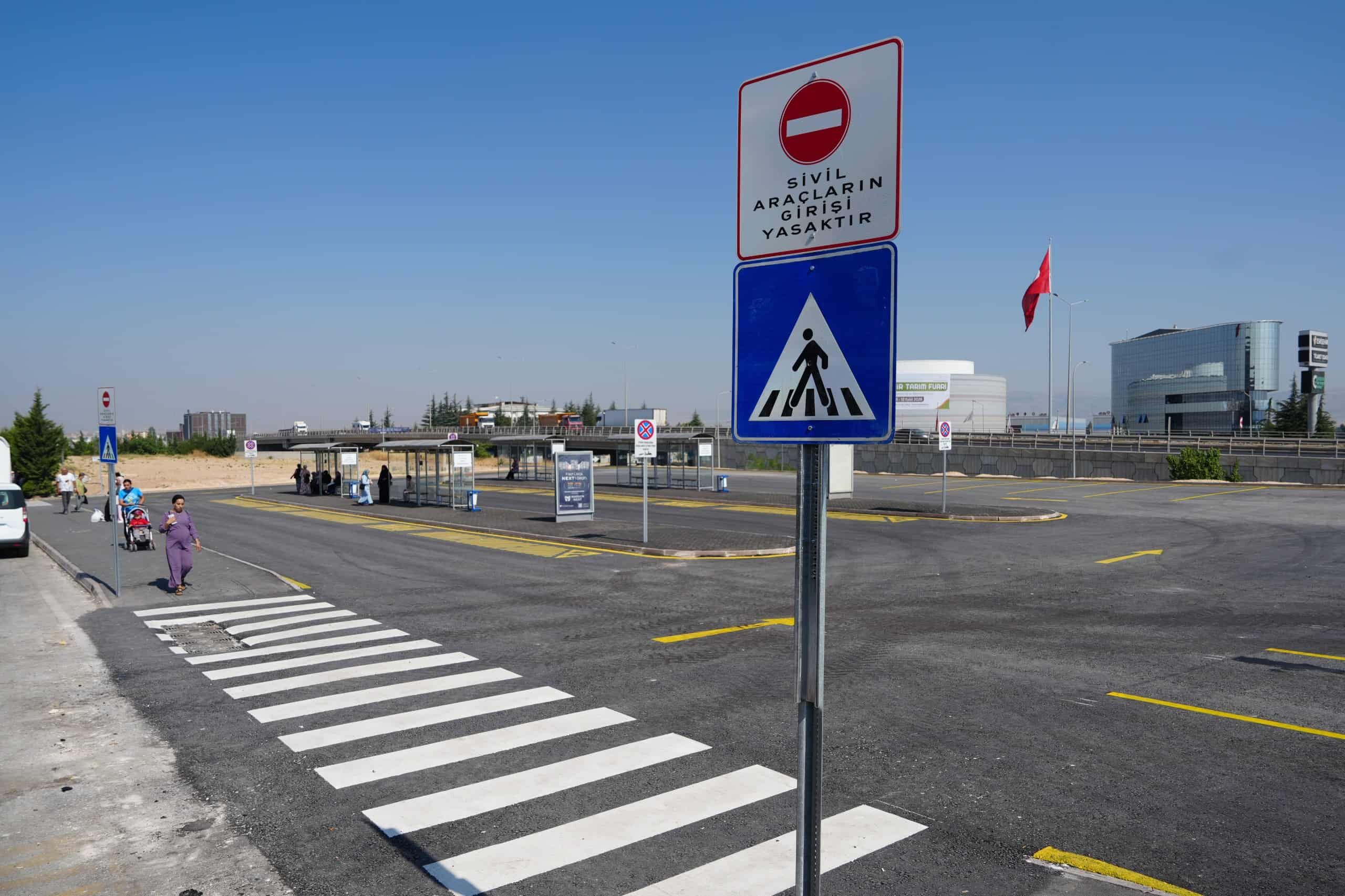 Şehi̇r Hastanesi̇ Önünde Toplu Ulaşima Düzenleme (4)