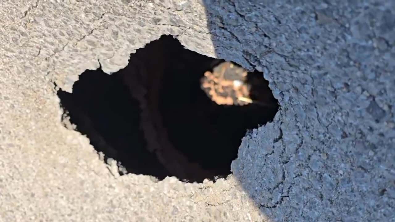 Yol Çöktü