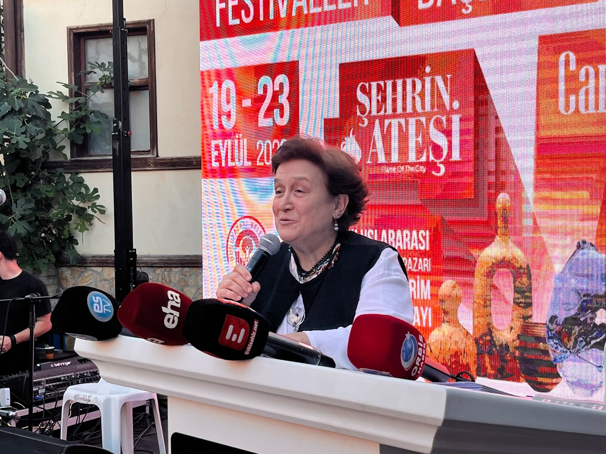 Ayşegul Turedi