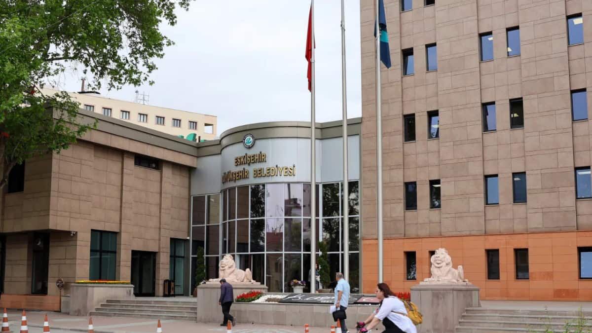 Eskişehir Büyükşehir duyurdu: Öğrenciler için destek başvurular başlıyor