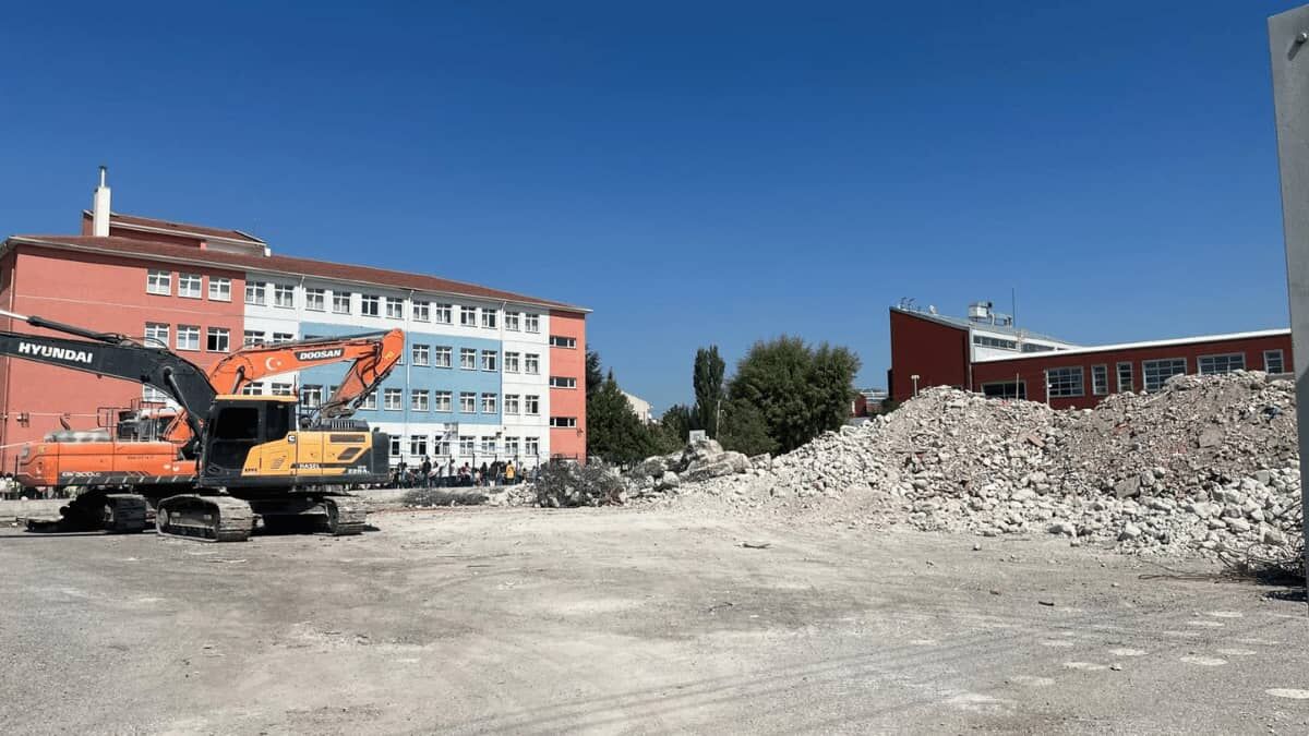 Eskişehir’de 20 Bin Nüfuslu Mahalleye 4 Önemli Yatırım2