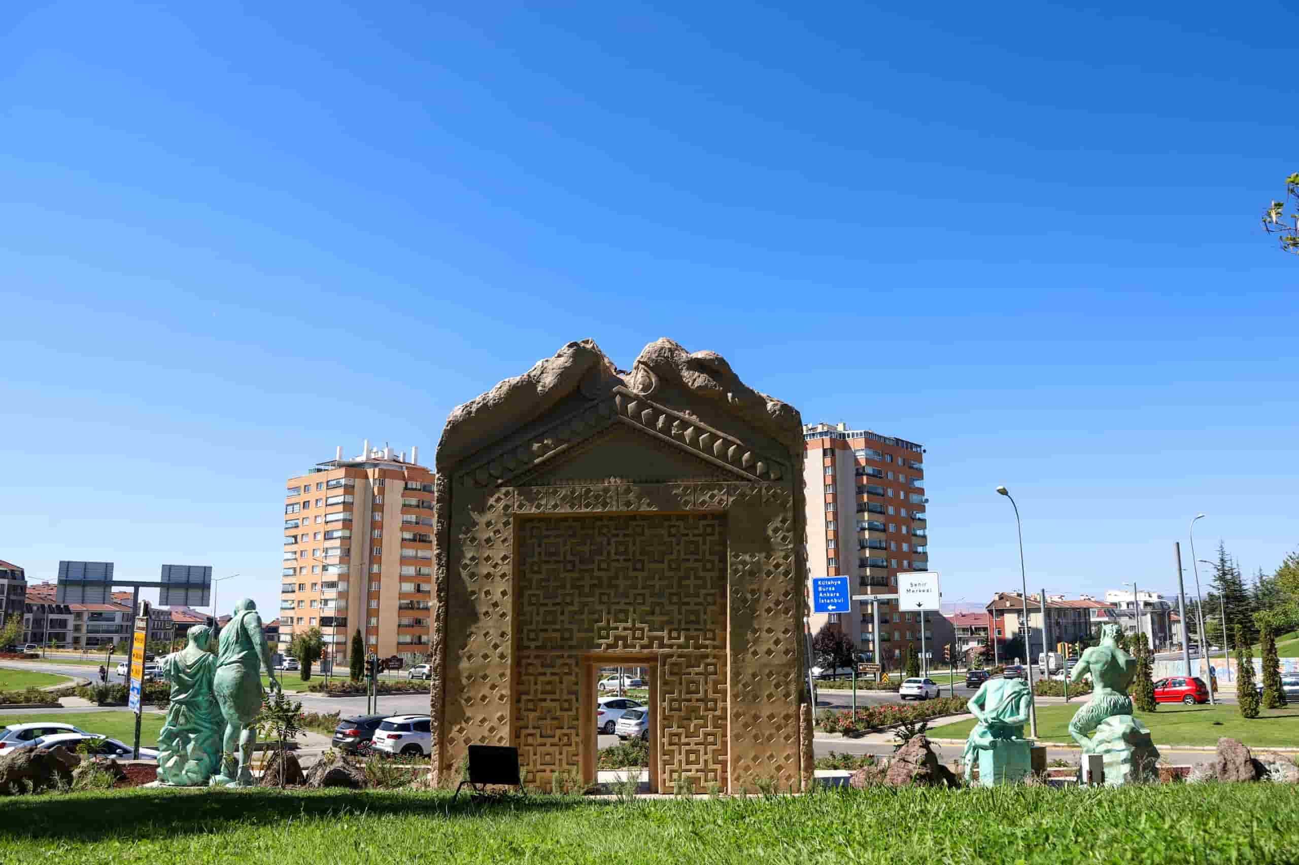 Eski̇şehi̇r’i̇n Fri̇g Mi̇rasi Babalar Parki’nda Hayat Buldu (6)