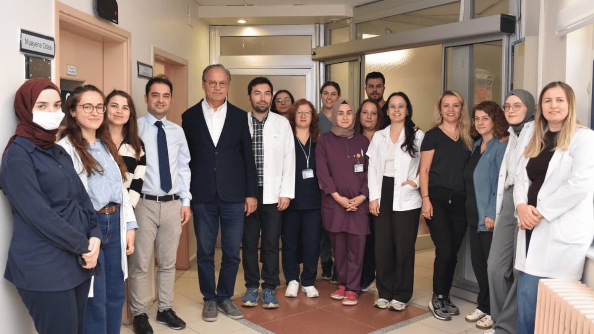 Esogü Kontakt Lens Polikliniği Yenilenen Altyapısıyla Kişiye Özel Görme Rehabilitasyonu Sunuyor