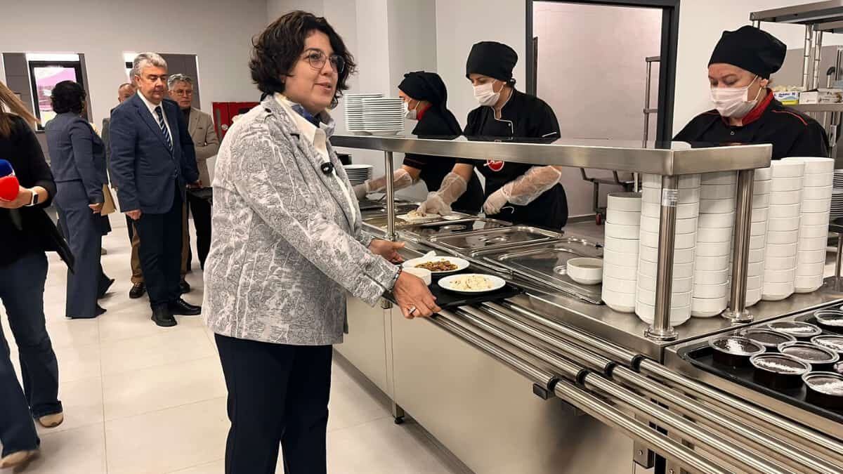 Esogü’de Merkezi Mutfak Ve Yemekhane Binası Açıldı2