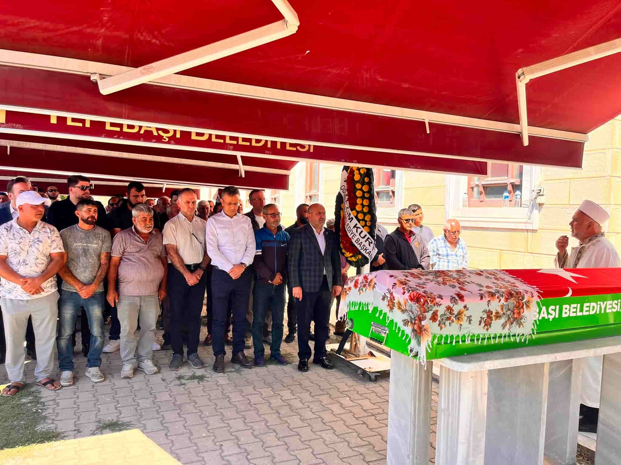 Girne Limanı’nda Hayatını Kaybeden Elmas Demir Son Yolculuğuna Uğurlandı (3)