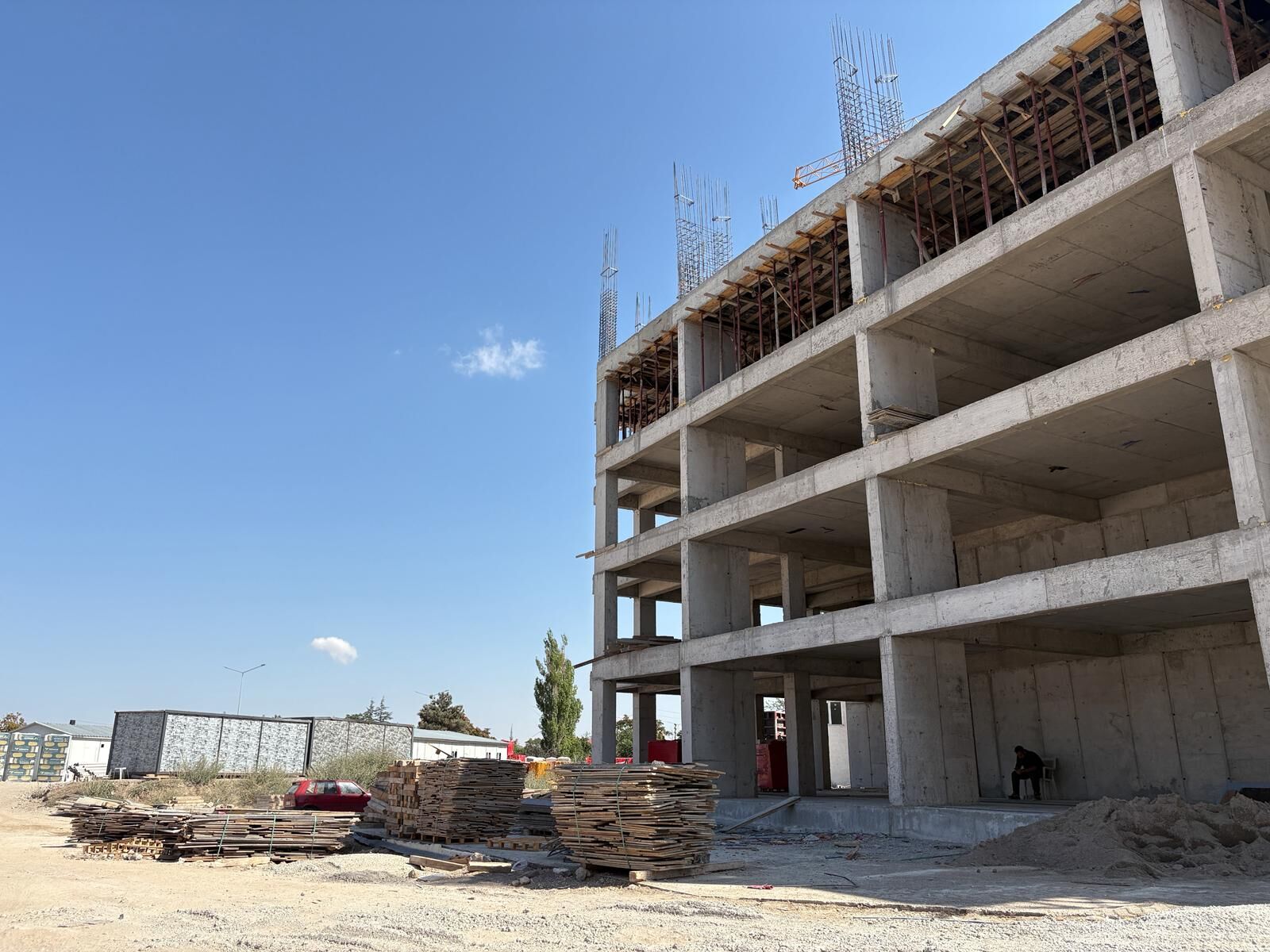 Gündoğdu 2. Etap B Projesi̇’nde Kentsel Dönüşüm Çalişmalari Tüm Hiziyla Sürüyor (2)