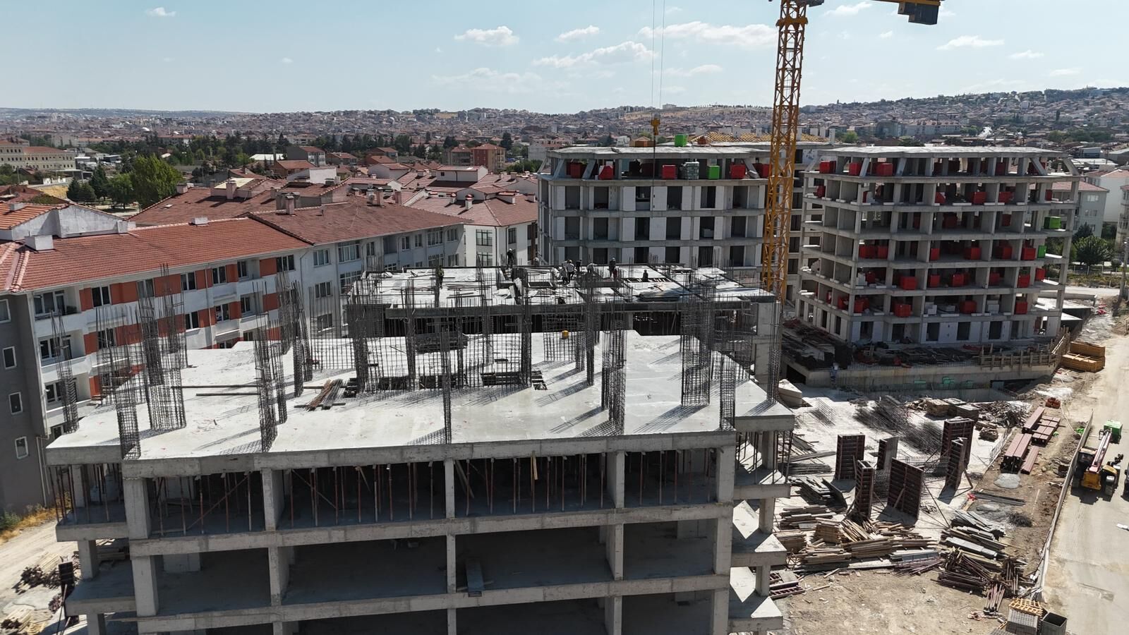 Gündoğdu 2. Etap B Projesi̇’nde Kentsel Dönüşüm Çalişmalari Tüm Hiziyla Sürüyor (4)