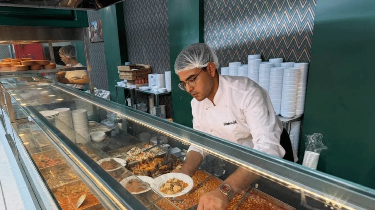 Mercimek 30, Mantı 60, Et Yemeği 190 Lira... Yeni Açılan Lokanta Şaşırtıyor (1)