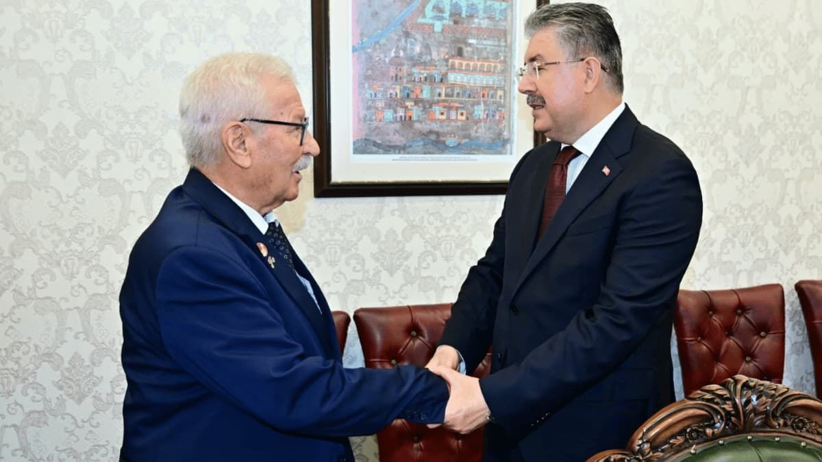 Vali Yılmaz Şehit Aileleri Derneklerinin Temsilcileri Ile Gazileri Makamında Ağırladı
