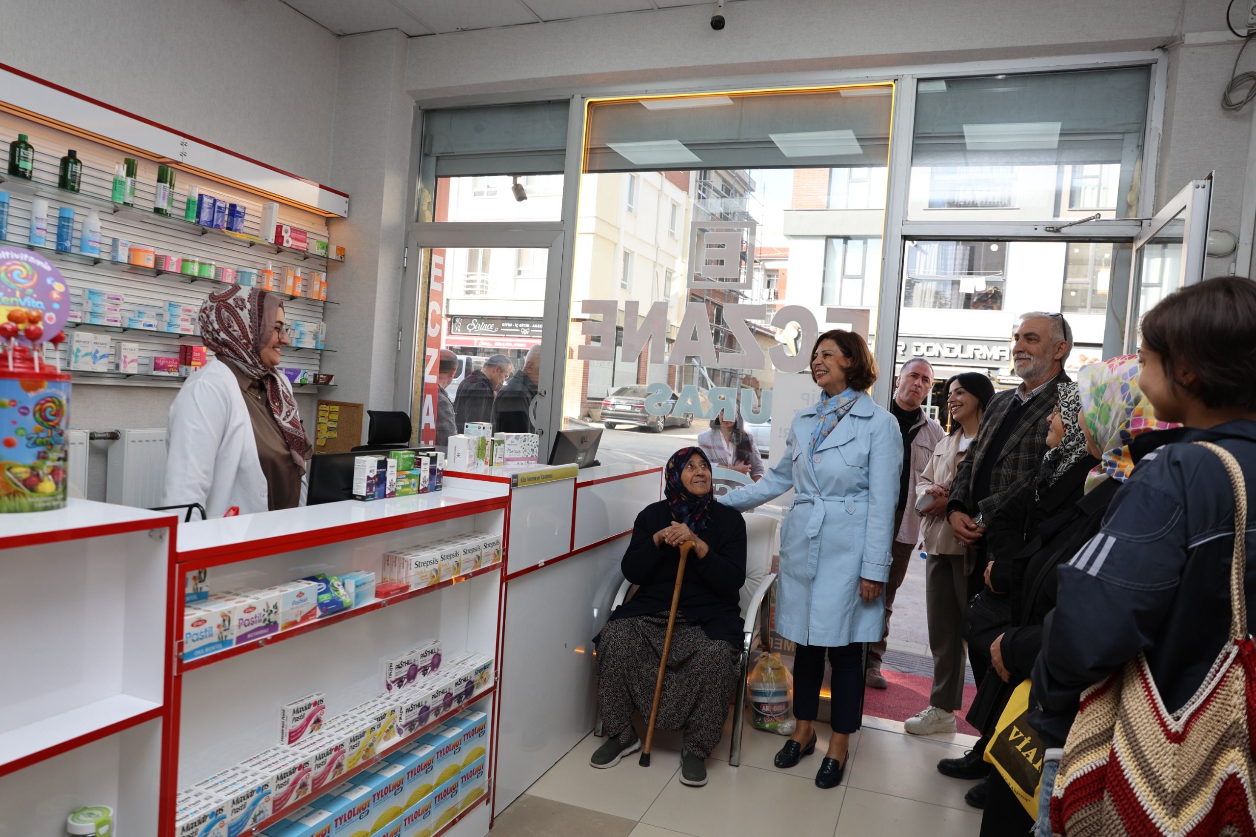 Başkan Ünlüceye, Şi̇ri̇ntepe’de Sicak Karşilama (7)