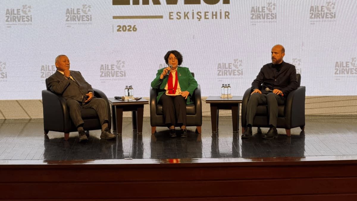Bilal Erdoğan “Aile Zayıfladığı Zaman Biz, Biz Olmaktan Çıkmaya Hızla Yol Alıyoruz”1