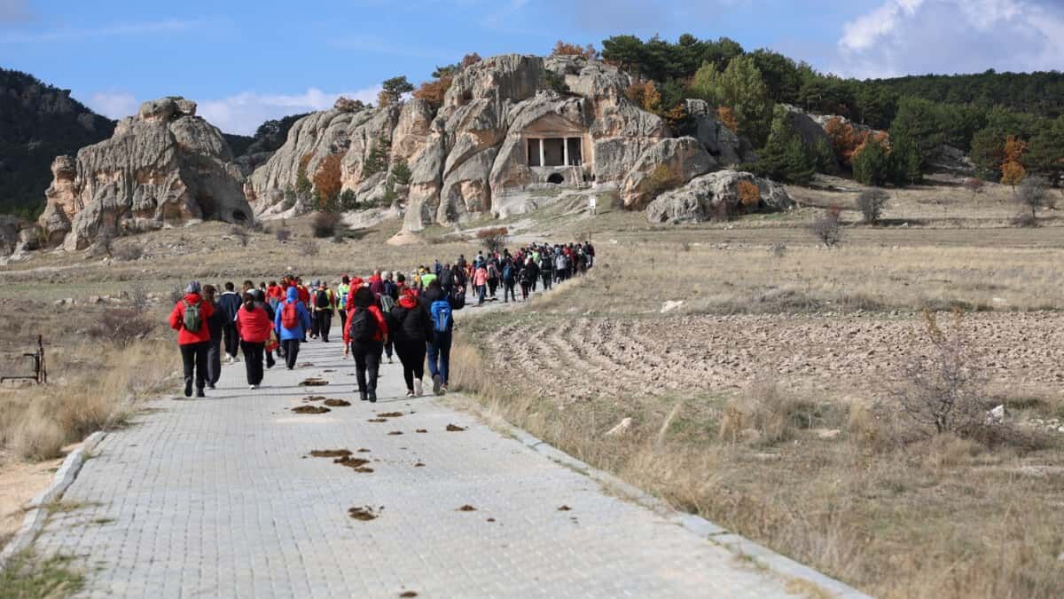 Kayıt tarihi açıklandı: Eskişehir'de Cumhuriyet Doğa Yürüyüşü düzenlenecek