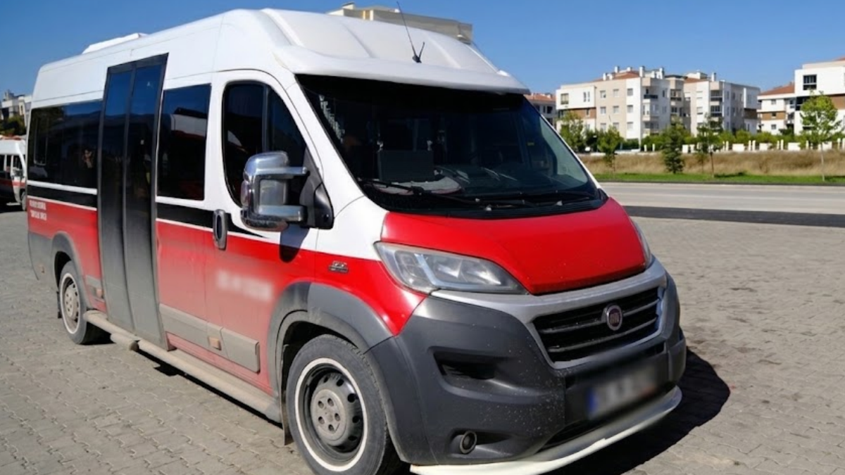 Eskişehir’de aynı dolmuşta birden fazla öğrencinin para üstü eksik verildi