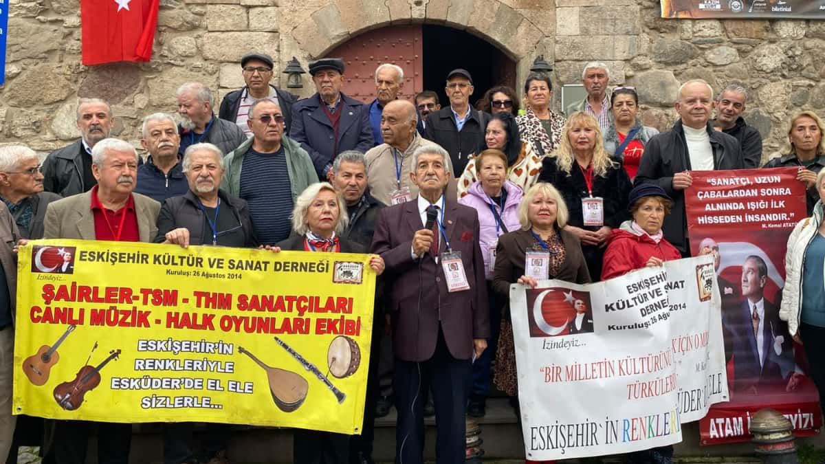 ESKÜDER Başkanı Durusu: “Sanat merkezinin kapısına kilit vurulmaz, sanata perde çekilmez”