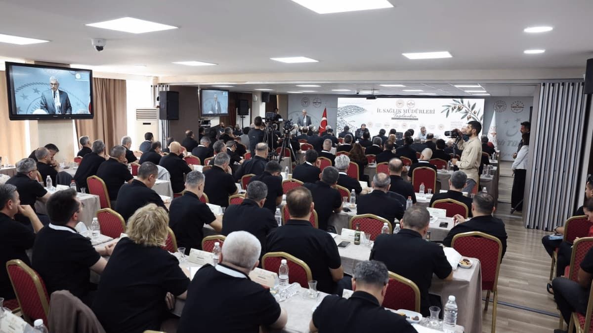 Eskişehir İl Sağlık Müdürü Bildirici, İl Sağlık Müdürleri Toplantısı'na Katıldı