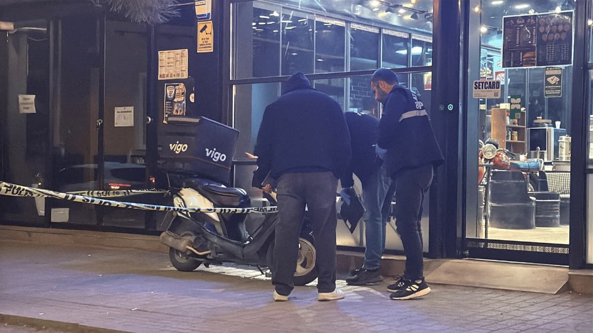 Eskişehir Şirintepe’de Yan Bakma Kavgası Bıçaklı Saldırıda Bir Kişi Yaralandı!
