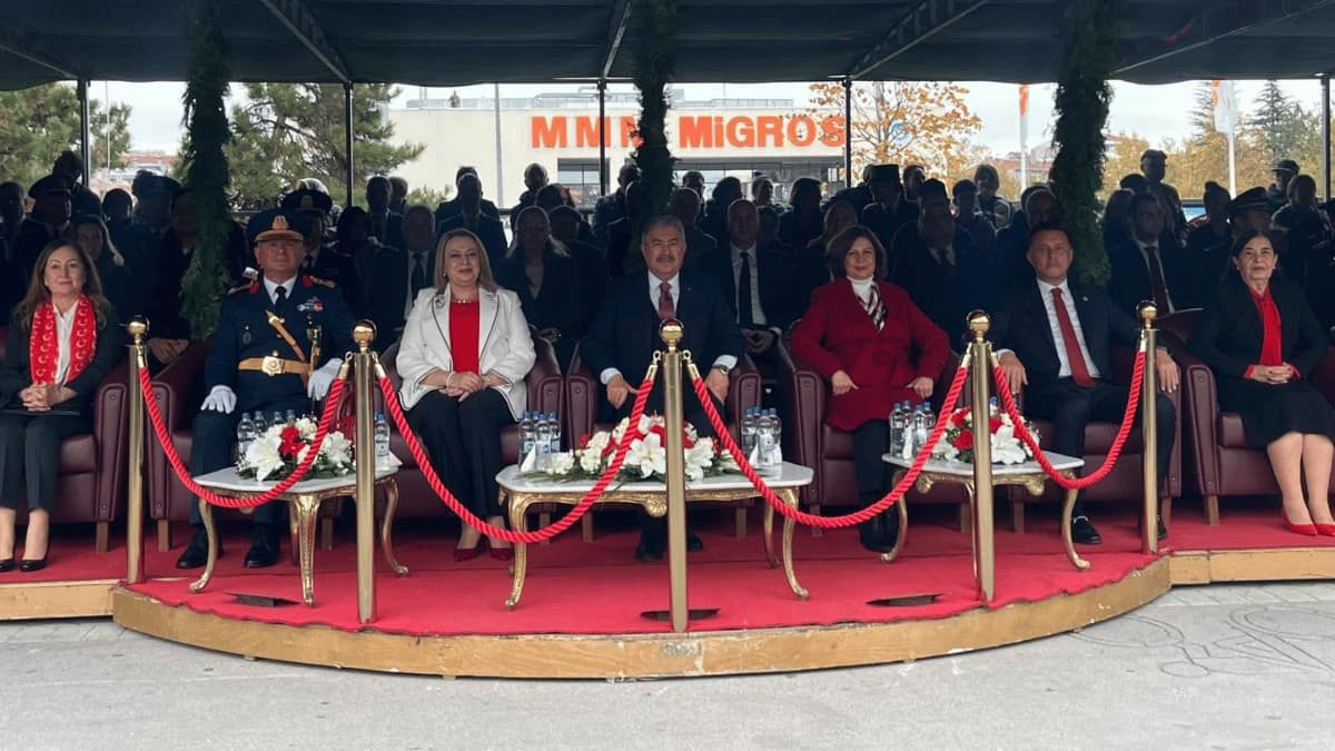 Eskişehir’de 29 Ekim Cumhuriyet Bayramı Coşkuyla Kutlandı7