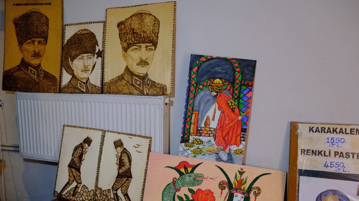 Eskişehir’de 72 Yaşındaki Ressamın Geçim Mücadelesi“Sanat Olmasa Ben Açım”1