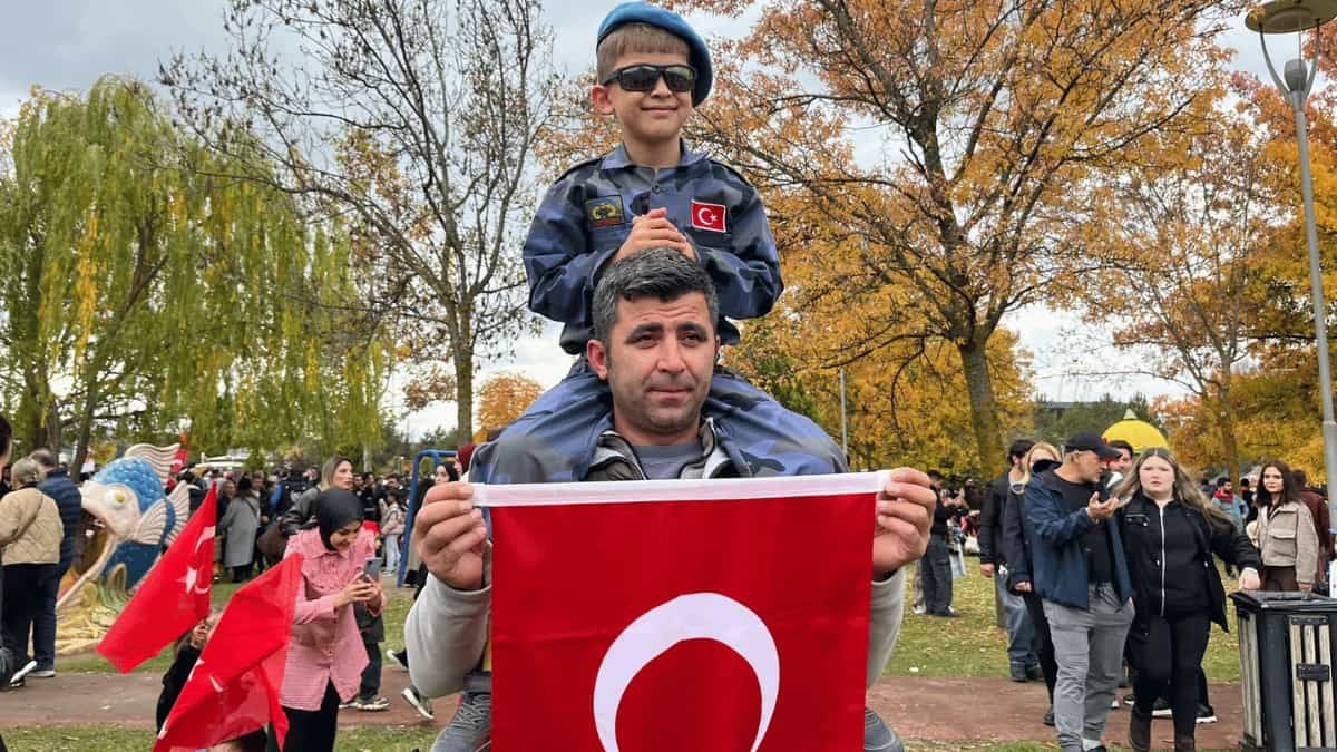 Eskişehir’de Binlerce Kişi Solotürk Gösterisini Heyecanla Izledi5