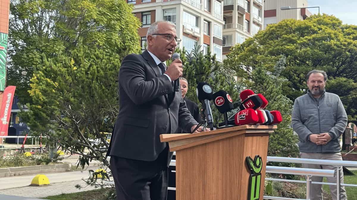 Eskişehir’de Çocukların Da Emeğiyle Hazırlanan Anıt Açıldı (1)
