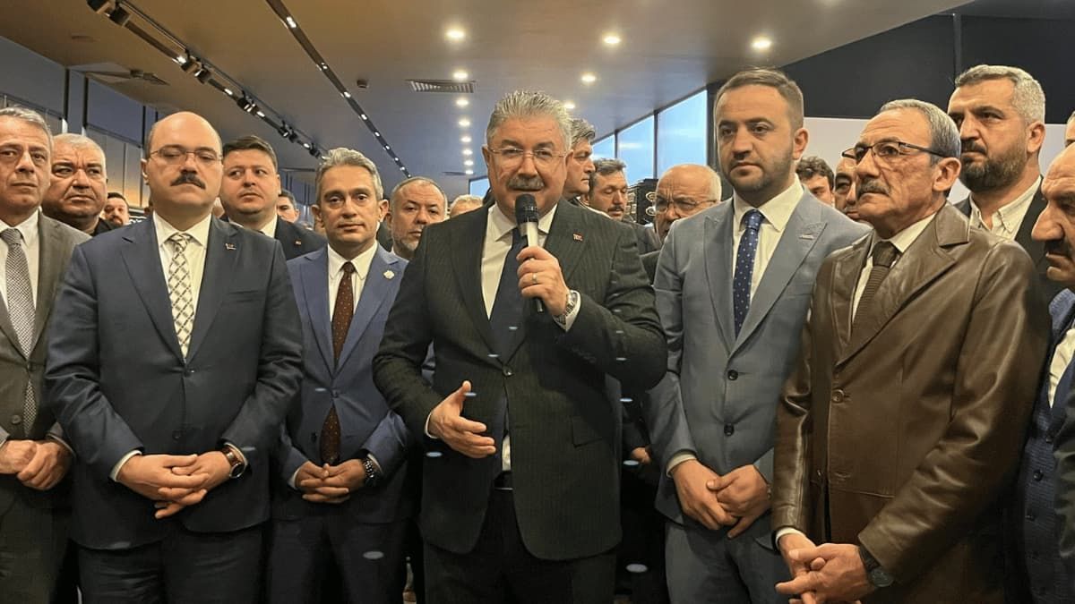 Eskişehir’de Mukaddes Emanetler Sergisi Dualarla Açıldı2