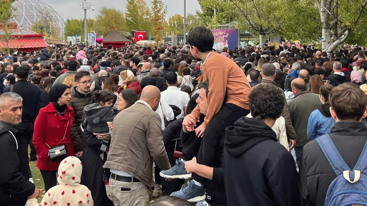 Eskişehir’de Solotürk Gösterisi Sonrası Çıkışta Izdiham Yaşandı1