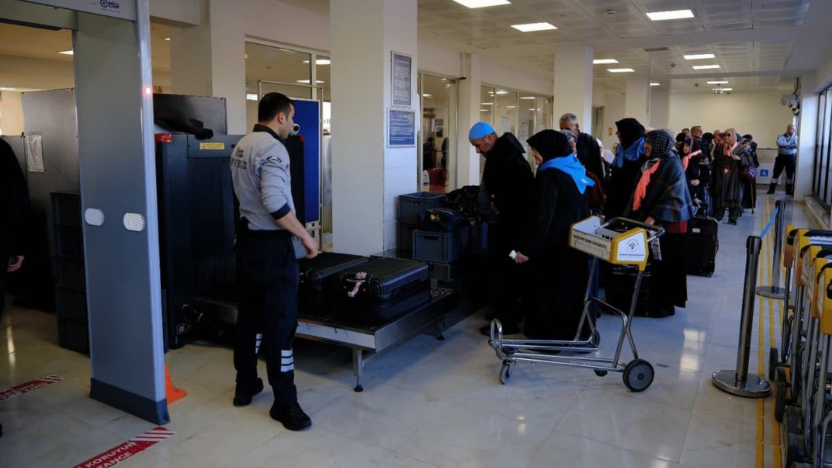Eskişehir’de Umre Yolcuları Kutsal Topraklara Uğurlandı3