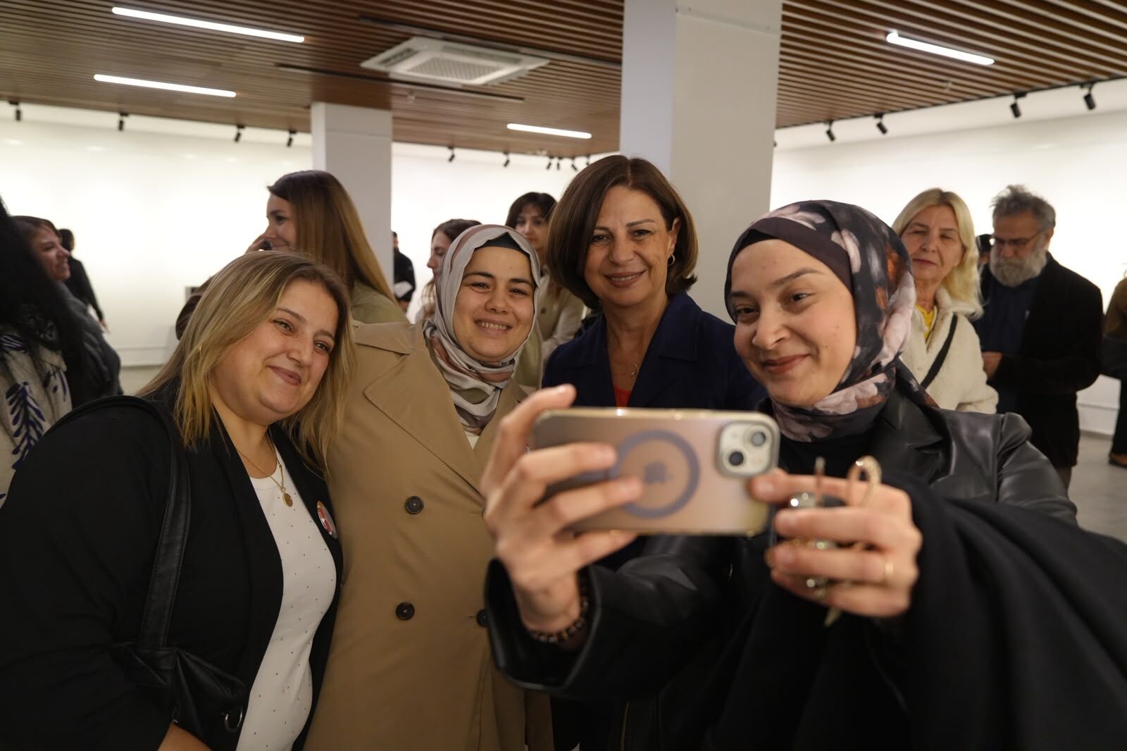 Genco Erkal Sahnesi̇’nde Edebi̇yat Ve Neşe Buluştu (21)