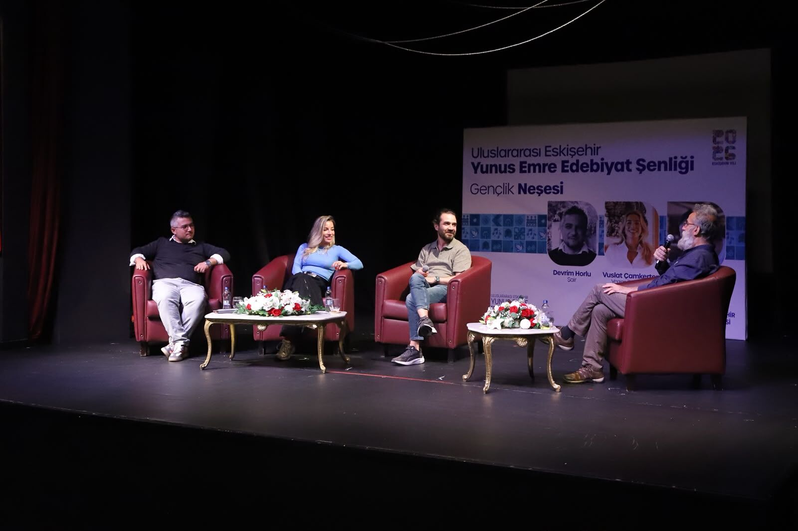 Genco Erkal Sahnesi̇’nde Edebi̇yat Ve Neşe Buluştu (8)