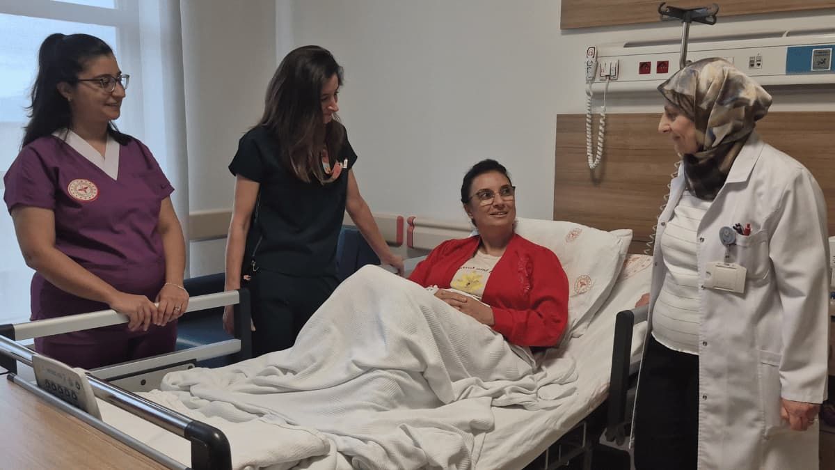 Kesisiz Ve Dikişsiz Rahim Ameliyatı Eskişehir'de Ilk Kez Gerçekleştirildi