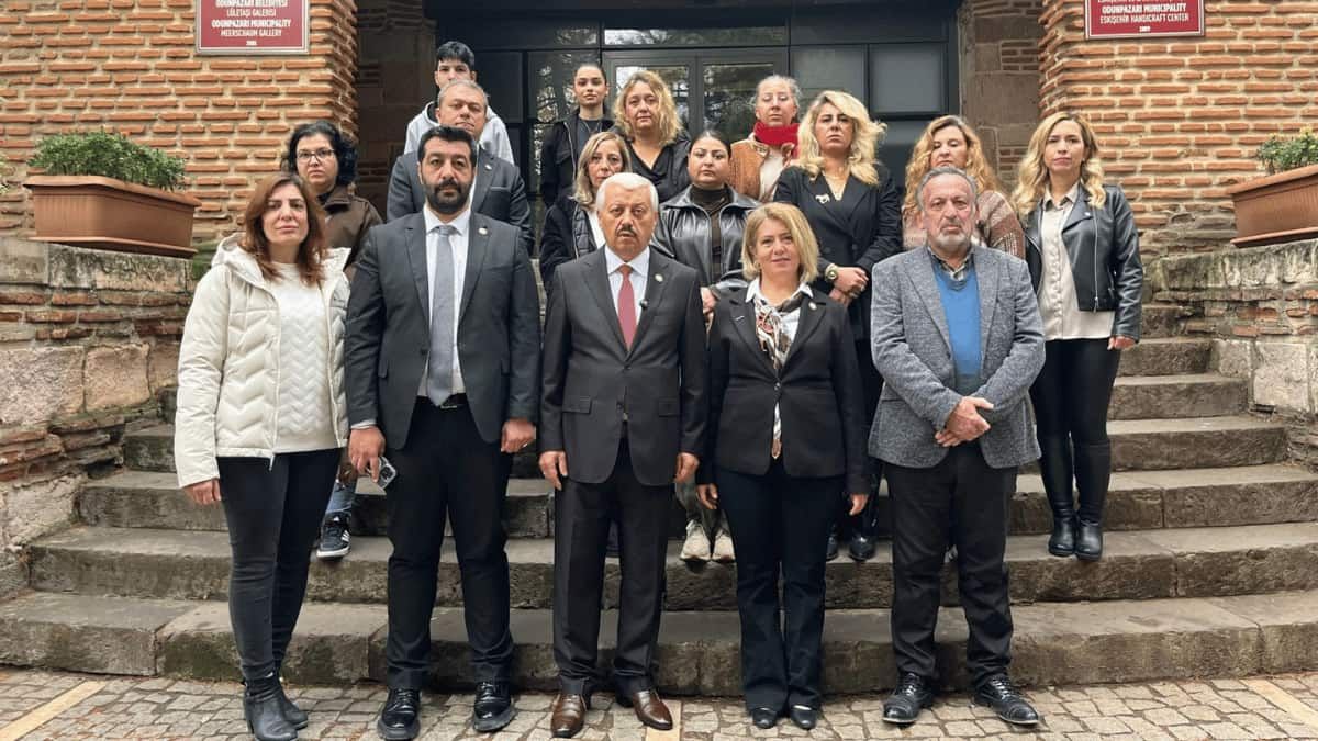 Kurşunlu Külliyesi için esnaf temsilcilerinden çağrı: “Bu, Eskişehir’in meselesidir”