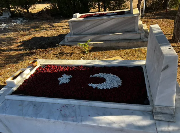 Sehit Mezarı Işlendi