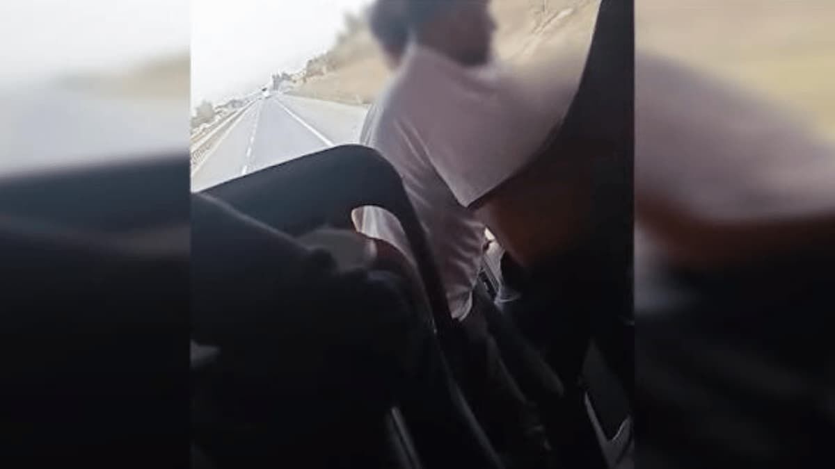 Yürekleri ağza getiren olay: Eskişehir yolunda seyir halindeyken şoför değiştirdiler!